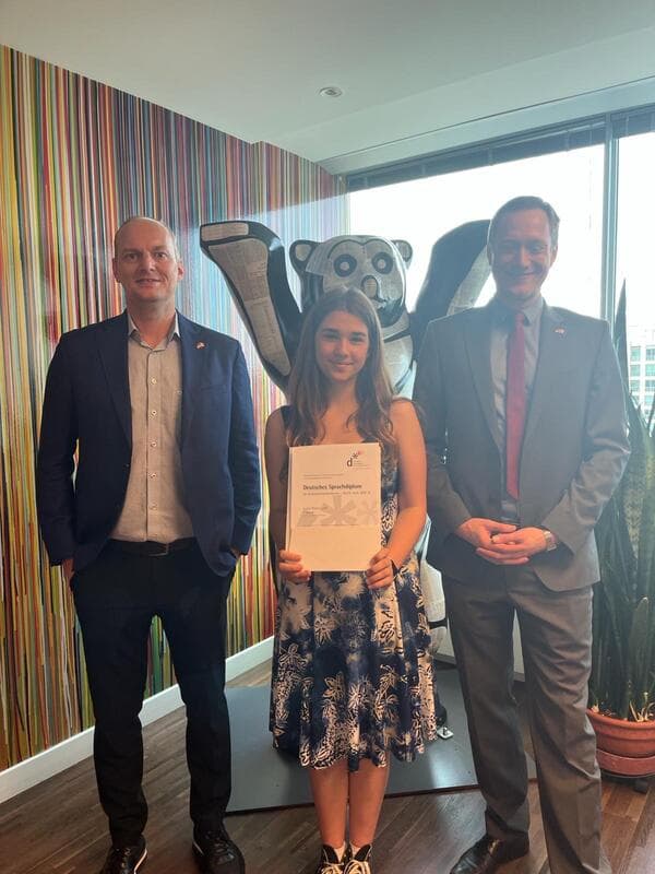 DSD II certificate award ceremony