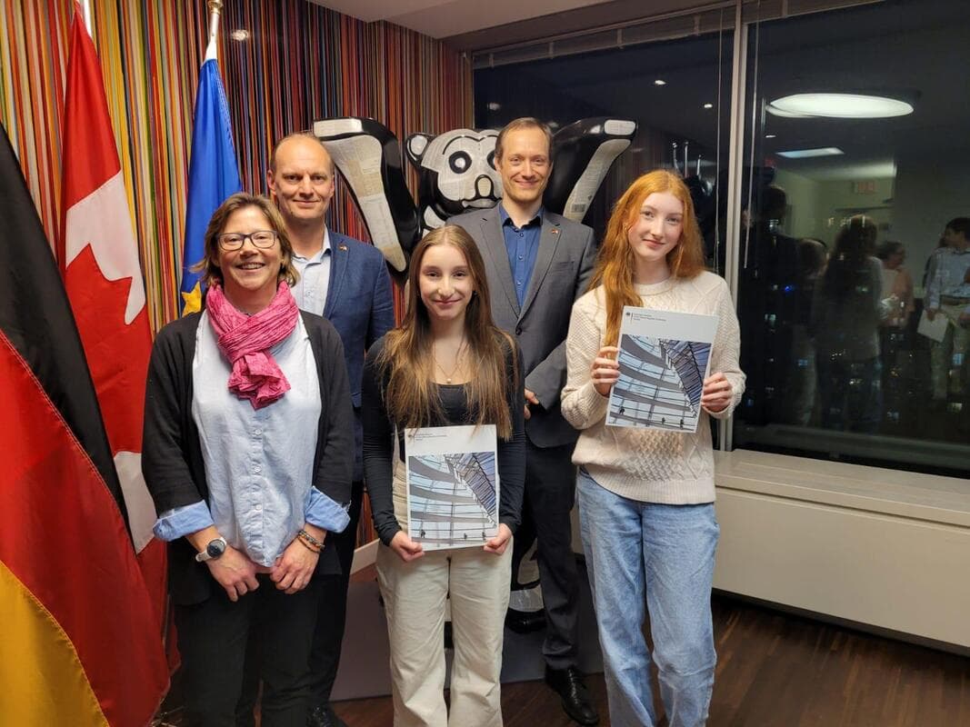 DSD I certificate award ceremony